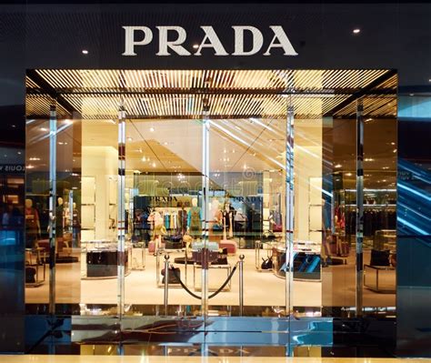 prada store somerset